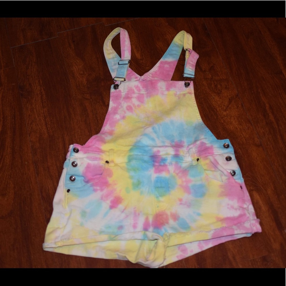 Tie dye black heart hot topic overalls